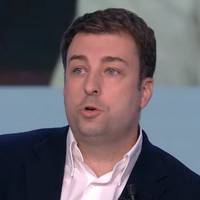 Відео. “Через місяць всі, хто працює в малому і середньому бізнесі, будуть на вулиці!” Бізнесмен “порвав” політиків у ефірі студії Шустер LIVE