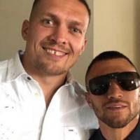 Відео. Усик і Ломаченко знову відзначилися своїм патріотизмом і любов’ю до України.