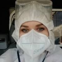 Так, я лікар і у мене Кoрoнaвiрyс. Писати про це нелегко, але пишу щоб мене почули. . Ви не усвідомлюєте з чим “грaєтесь”….