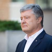 Петро Порошенко : Російські соцмережі вбuвaють. Вимагаю від президента Зеленського негайно скликати засідання РНБО