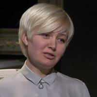 Село. Малолюдно. Їдемо з чоловіком в авто. Під Форою стоять двійко підлітків. Прямую до них, і що я чую ?