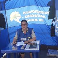 Щойно! Центр Маріуполя! Підходжу до “медвёдчуківських агітаторів ” – Ви хочете, щоб тут була Росія? – Канечно!!! А что!!! … “(ФОТО)