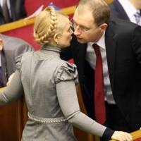 Яценюк “очолить”! Тимошенко в шоці – гучна звістка сколихнула країну. Леді Ю піде – політиці кінець