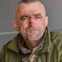 Ось про кого має гудіти інтернет: він руками викопав 2 метри землі, щоб врятувати побратима..