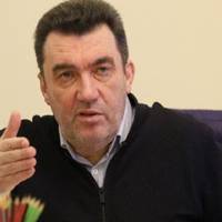 Нiякої росiйської! Другою мовою пiсля української має бути англiйська — секретар РНБО Данілов