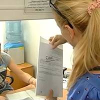 Українцям виплатять компенсації: по 1 779 гривень щомісяця. Як отримати гроші і кому пощастить