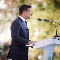 Поки в Україні безробіття! У Зеленського зробили немислиме: пішли шалені гроші. Знову скандал