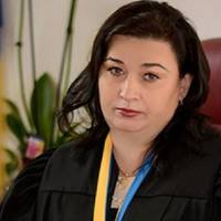 От як зрозуміти цих людей? При зарплаті в 1,3 млн грн людину ловлять на хабарі в 3000 доларів!