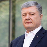 Хворого на Covid-19 Порошенка госпіталізували з двостороннім запаленням легень