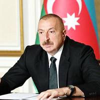 Президент Азербайджану Алієв запропонував Макрону надати незалежність Марселю: «Там половина населення – вірмени»