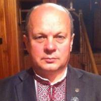 “Лікування коштувало по 100 тисяч гривень – на день!” Історія медика Василя Савенка, який згорів від СОVID-19