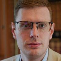 Смолій: “Зеленський вирішив прикритися «5 питаннями» Це не просто знищення інституцій влади. Ймовірно мова йде про…”