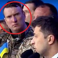 Пам’ятаєте хлопця-АТОвця, який став відомим під час дебатів Зеленського? Його погляд став мемом… Так от…