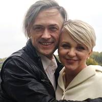 Російський актор Анатолій Пашинін, який служив добровольцем української армії в зоні АТО, одружився з 44-річною українкою