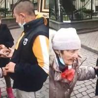 В Івано-Франківську підлітки пограбували бабусю, яка йшла у лікарню: відео