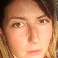 Волонтерка з Одеси: “Дівчина розплакалася і сказала: я попросила лікарів дати щось, щоб мама не мучилася. Але мені сказали,що в нашій країні так не роблять. Я падаю з ніг.”