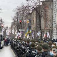 Андрій Смолій : Ні, це не грудень 2013го. Це сьогодні в урядовому кварталі, під ОП та Верховною Радою. Крок за кроком повертаємось в темні часи «русского міра».