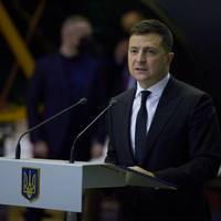 Зеленський: Держава вперше замовляє в Антонова літаки для армії