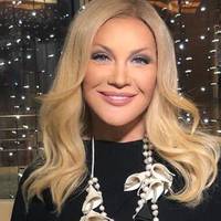 “Я нікуди не переїжджала”, – Таїсія Повалій вважає, що українці повинні попросити у неї вибaчeння