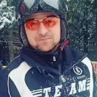 Дмитро Чекалкін: Прикольний президент. В країні все налагодив . Війну зупинив, Крим повернув, вакцину закупив, тарифи зменшив