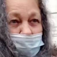 “Я не понімаю на українській! Я Богу молюсь на російській…” Відео з бабусею викликало ажіотаж у Мережі