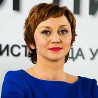 Римма Зюбіна: “В країні, де Портнов і Лукаш сидять в тєлєвізорі, а мають сидіти “в местах не столь отдаленных” за порушення Закону…, як жити, може Ви знаєте?”