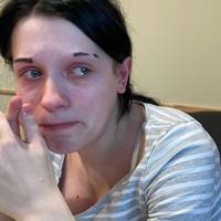 Через сусідку вагітна на 9 місяці сирота залишилась жити та народжувати на вулиці