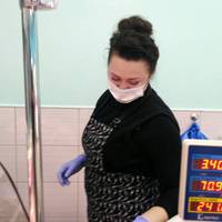 “Україна повинна знати своїх “хероїв” в лице. Павлоград, магазин “Морепродукти”… На мою вимогу обслуговувати мене українською мовою, почала сперечатися…”