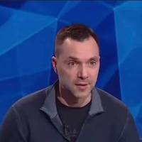 Політолог: “Арестович має бути негайно звільнений! Це не представник України і ніякий не речник. Це типовий представник «какая разніца» і «проста пєрєстать стрєлять»…”
