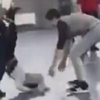 Люди! Куди ми котимось?! Вчитель фізкультури в Ірпіні наказав старшокласникам п0карати 12-річного хлопчика