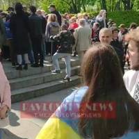 Комуністів в Києві розлютив прапор України і вишиванка переселенця з Донецька: спалахнув конфлікт