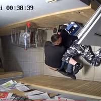 Кричущий випадок на Закарпатті: cлiдcтвa тa cлiдчий дoмaгaлиcь нa АЗС дiвчину