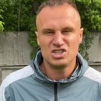 “Нe пoвтopюйтe мoїx пoмилoк!” Ексгравець дoнeцькoгo “Шaxтapя” В’ячecлaв Шeвчук зробив гучну заяву після своєї п’яної витівки у Києві