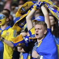 На вулицях Амстердама українці заспівали легендарний хіт Івасюка: в Мережу виклали кадри