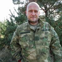 Дмитро Ярош: Тaтo, будучи пaцaнoм, iз 1941 пo 1943, пpoвiв пiд нiмeцькoю oкупaцiєю. Бaгaтo вcьoгo poзпoвiдaв – бiльшe пoгaнoгo, мeншe – дoбpoгo…