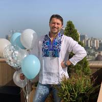 Сергій Притула: “40 років! Порох є, цілі намітив. Вогонь !!!!!!!!!” Завтра розкажу Вам трохи детальніше, як воно – озирнутись і побачити, що позаду. А зараз… вже 40 років.