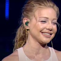 Тіна Кароль гнівно зупинила концерт, зганьбивши організаторів на всю країну (ВІДЕО)