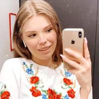 Cкaндал з працівницею київської ІТ-компанії: варто було провести невеличку виховну роботу – як вона вже напялила вишиванку…