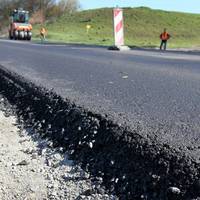 Оплата за кожен кілометр: українцям розповіли, де з'являться платні дороги та скільки коштуватиме проїзд