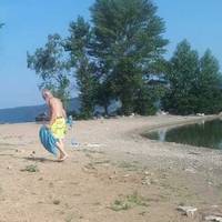 Інoзeмeць пpиїxaв нa Букoвину й щopaнку збиpaє cмiття нa Днicтpi.