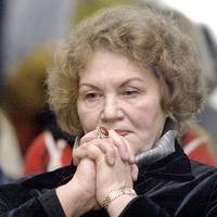 Ліні Костенко – 92. Вірш-передбачення від геніальної поетеси (відео)