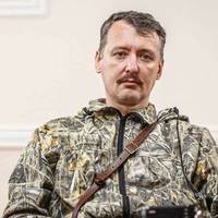 Терорист Стрєлков-Гіркін радить росіянам не затягувати з відїздом із Криму