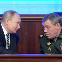 Начальник генштабу РФ Герасимов прибув до Ізюма особисто командувати наступом – ЗМІ