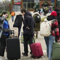 Українці у Мережі масово скаржаться, що не можуть повторно в'їхати до Польщі: що сталося