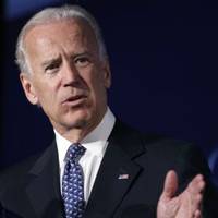 Байдена з дружиною евакуювали зі свого будинку, а у небо здійняли військові літаки США: що сталося