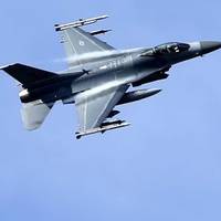 Повітряний простір чотирьох європейських країн порушив невідомий літак