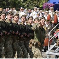 Військовий облік жінок: що робити українкам, які виїхали за кордон