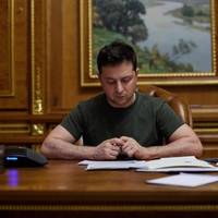 Зеленський підписав закон про мораторій на підвищення комунальних тарифів до кінця війни