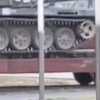 Лукашенко - такий же агресор: Росія відправляє підбиту військову техніку на ремонт у Білорусь - у Борисові зафіксували десятки несправних танків