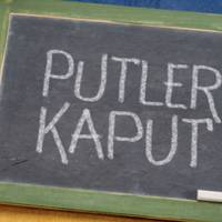 Прибирай чи ні, а квитки до Кобзона замовлені: окупанти змивають свастику зі своїх авто